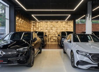 The Yin and Yang Concept in a Luxury Car Showroom